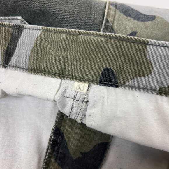 Vintage 90's Lee Camo Cargo Pants - Picture 3 of 5